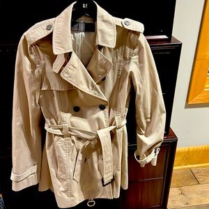 EUC Zara short beige trench coat size S